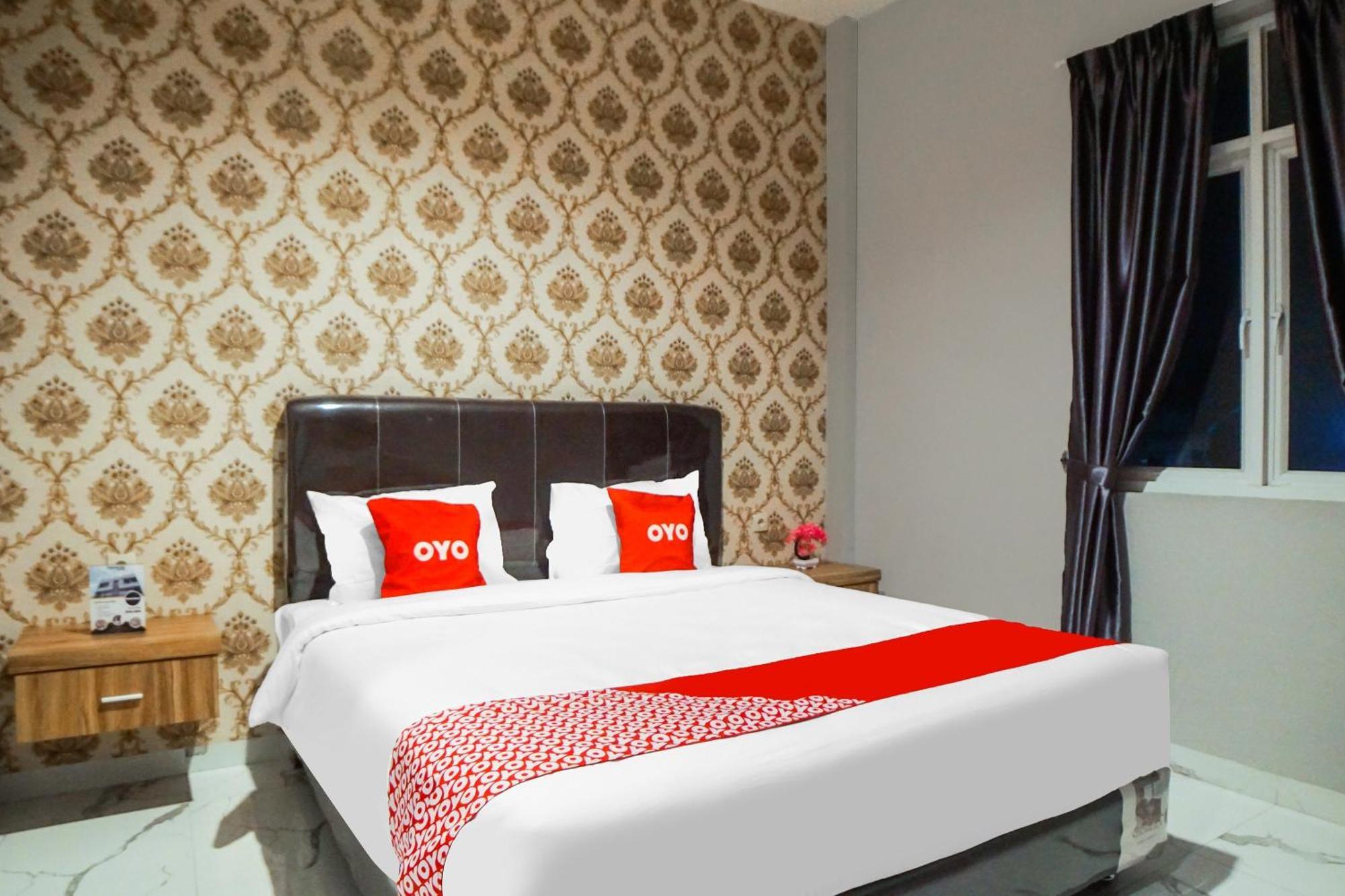 Super Oyo Capital O 92066 Papakoel Hotel & Cafe Medan Exterior foto